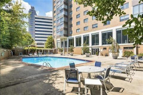 Atlanta Downtown! King Bed! Paid Onsite Parking! Lm2102 Apartment Exterior photo